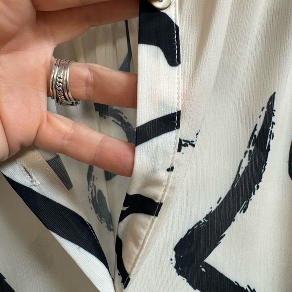 Umgee Modern Art Print Top Blouse Small - Picture 3 of 5